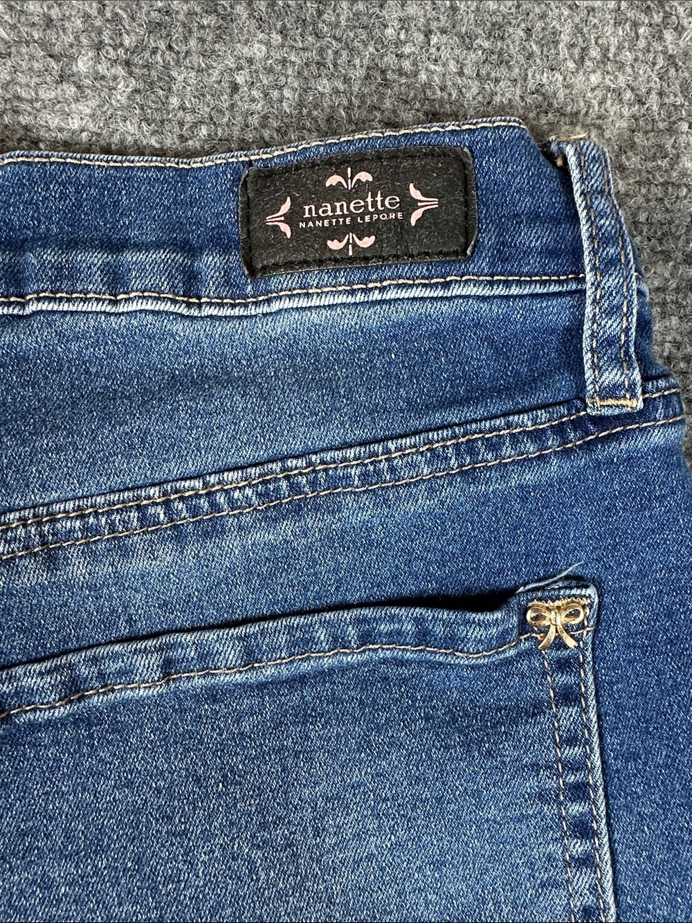 Nanette Lepore Belle High Rise Bootcut Jeans Women’s Size 8 - Picture 6 of 6